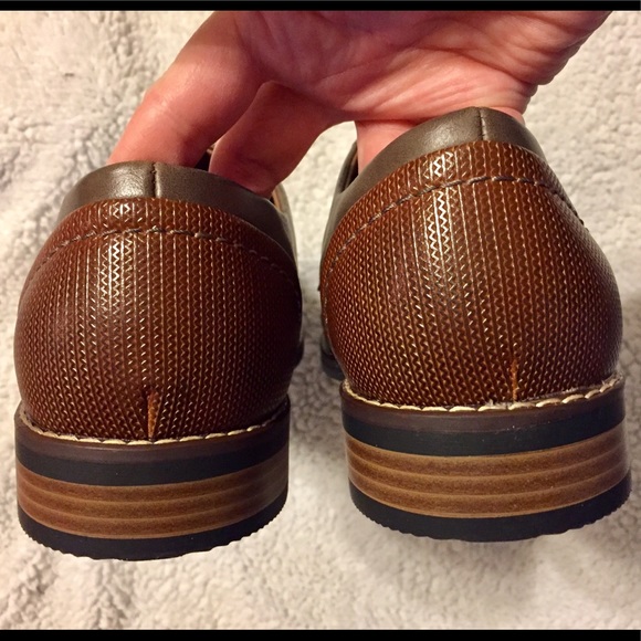 Men’s Brody Oxfords. Sizes 9 and 9.5 available - Picture 4 of 7